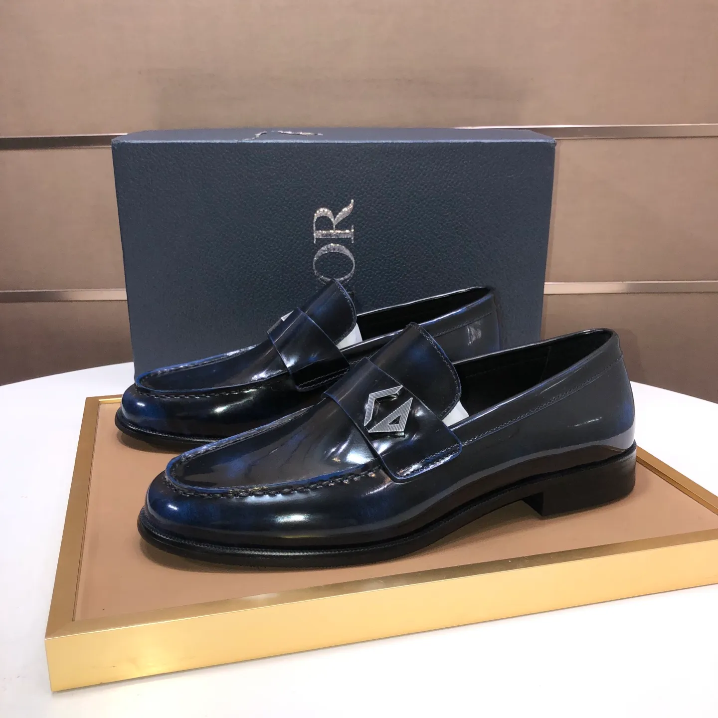 Men's shoes 💰580💰[Dior] (water-dyed cowhide lining) Dior original 1:1 high-quality factory, imported original materials, imported raw cowhide, water-dyed cowhide lining, original TPU outsole, code number: 39-44 (45 customized)
